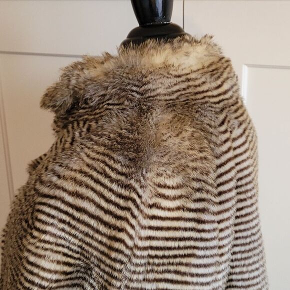 - Angie Faux Fur Jacket - Picture 5 of 13